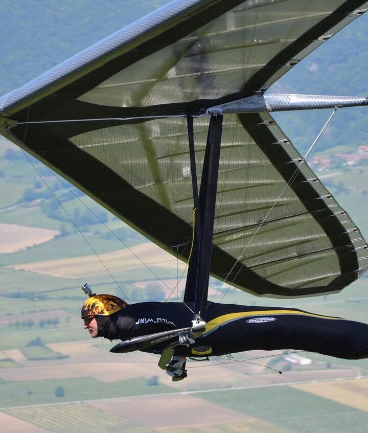 Is There a Weight Limit for Hang Gliding?