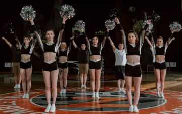 Does cheerleading make you shorter - Facts and Myths